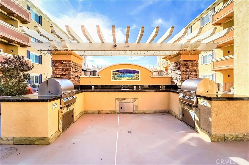 21345 Hawthorne #201 Torrance, CA 90503