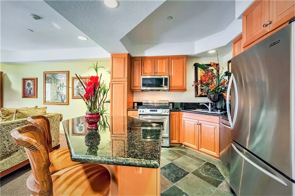 21345 Hawthorne #201 Torrance, CA 90503