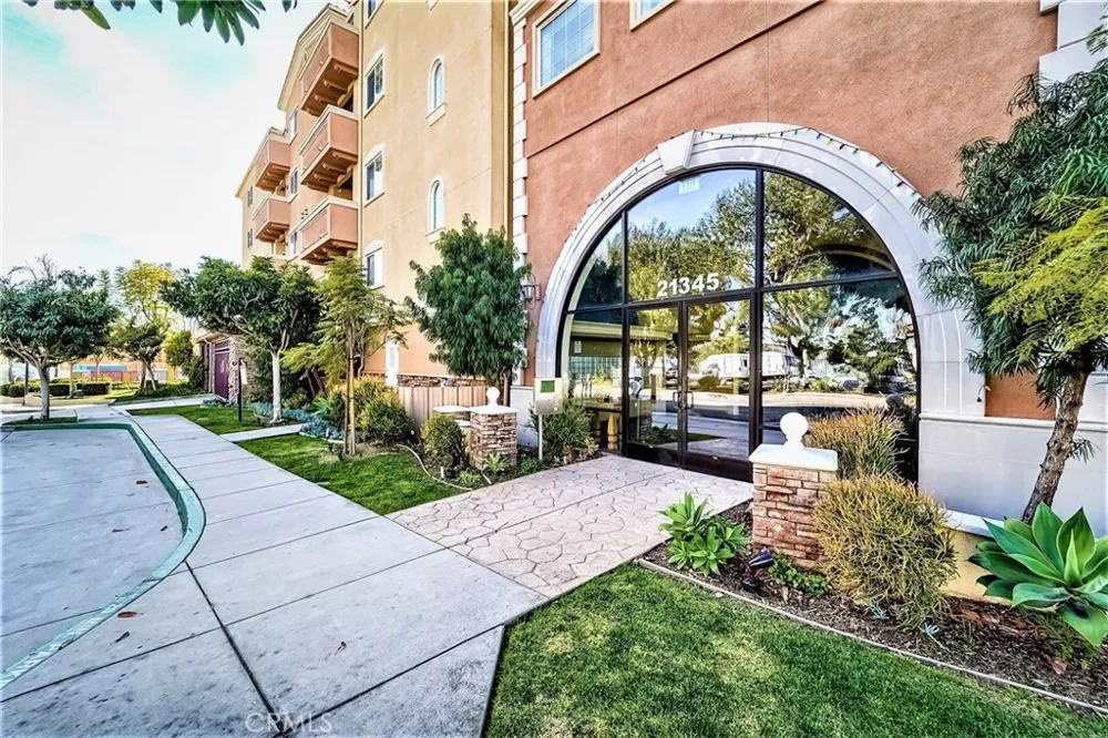 21345 Hawthorne #201 Torrance, CA 90503