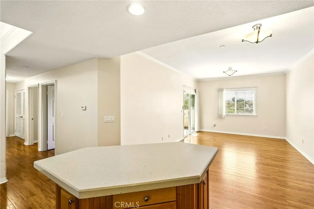 21345 Hawthorne #201 Torrance, CA 90503