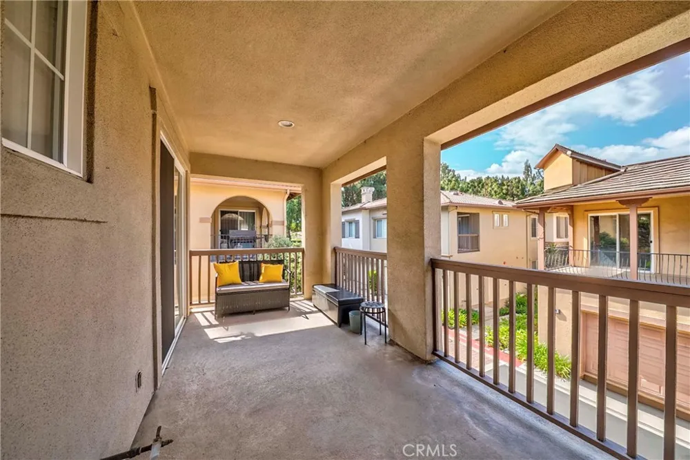 30 Salton Irvine, CA 92602
