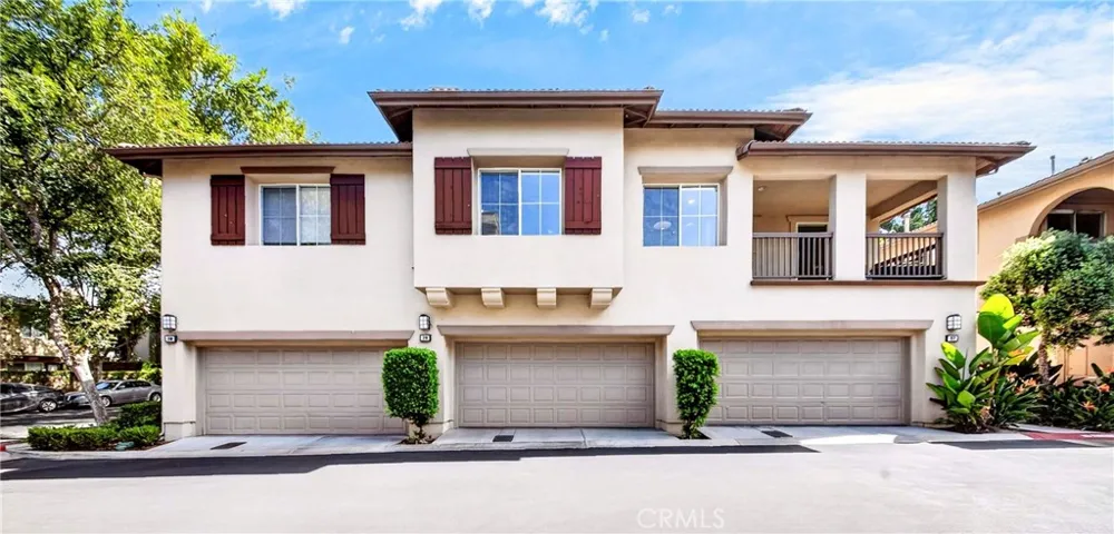 30 Salton Irvine, CA 92602