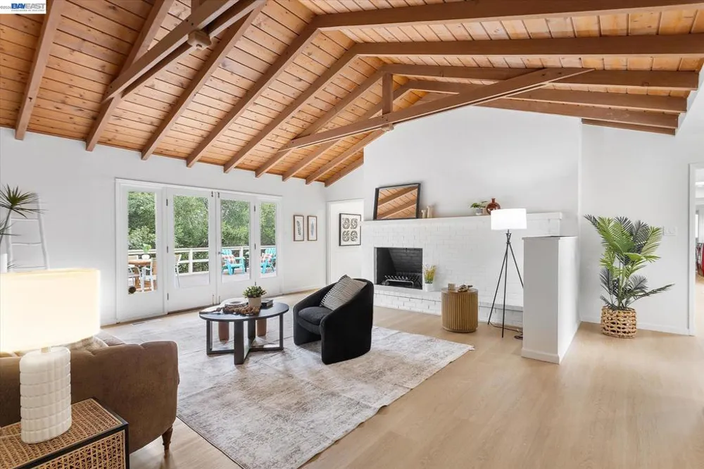 14821 Golf Links Drive Los Gatos, CA 95032