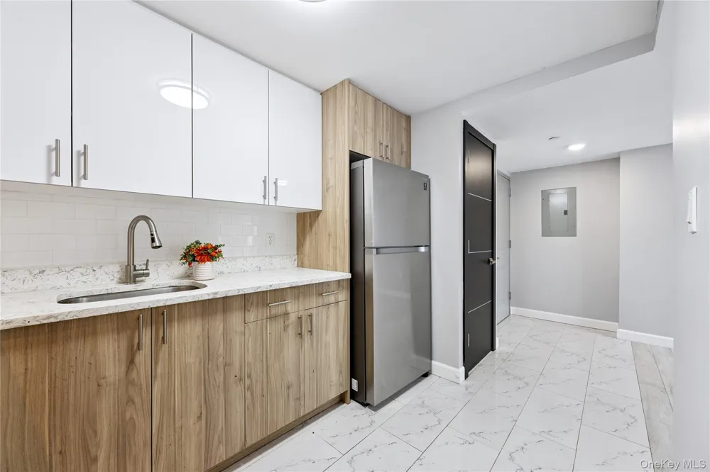 35-20 146th Street #3B Flushing, NY 11354