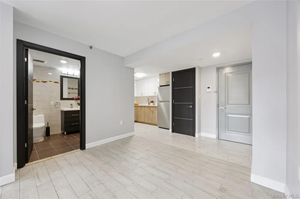 35-20 146th Street #3B Flushing, NY 11354