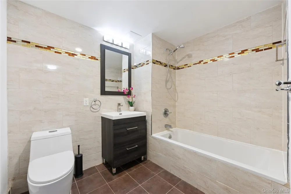 35-20 146th Street #3B Flushing, NY 11354
