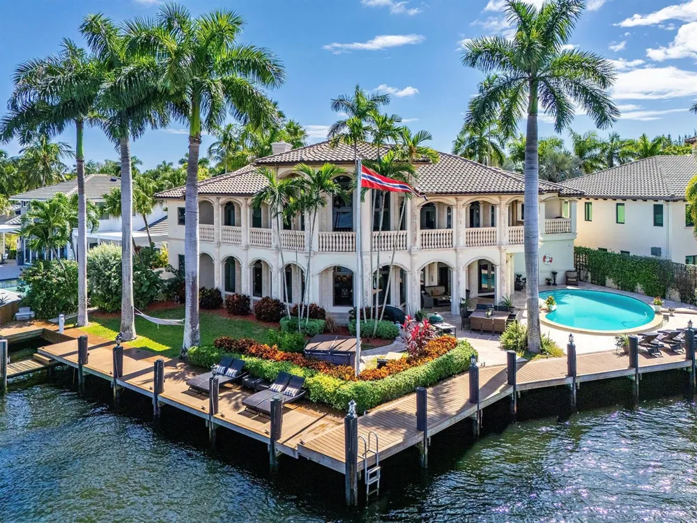 3005 NE 19th Street Fort Lauderdale, FL 33305