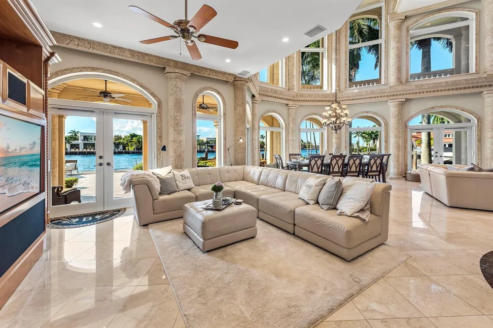 3005 NE 19th Street Fort Lauderdale, FL 33305