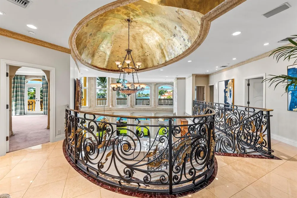 3005 NE 19th Street Fort Lauderdale, FL 33305