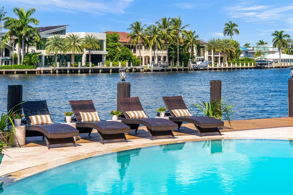 3005 NE 19th Street Fort Lauderdale, FL 33305