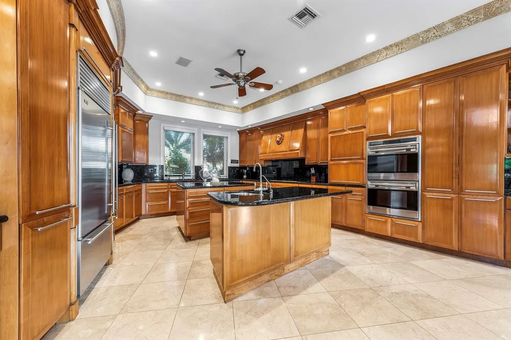 3005 NE 19th Street Fort Lauderdale, FL 33305