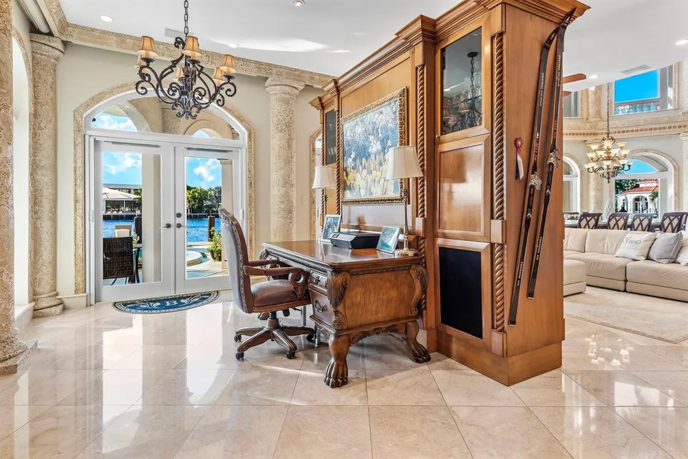 3005 NE 19th Street Fort Lauderdale, FL 33305