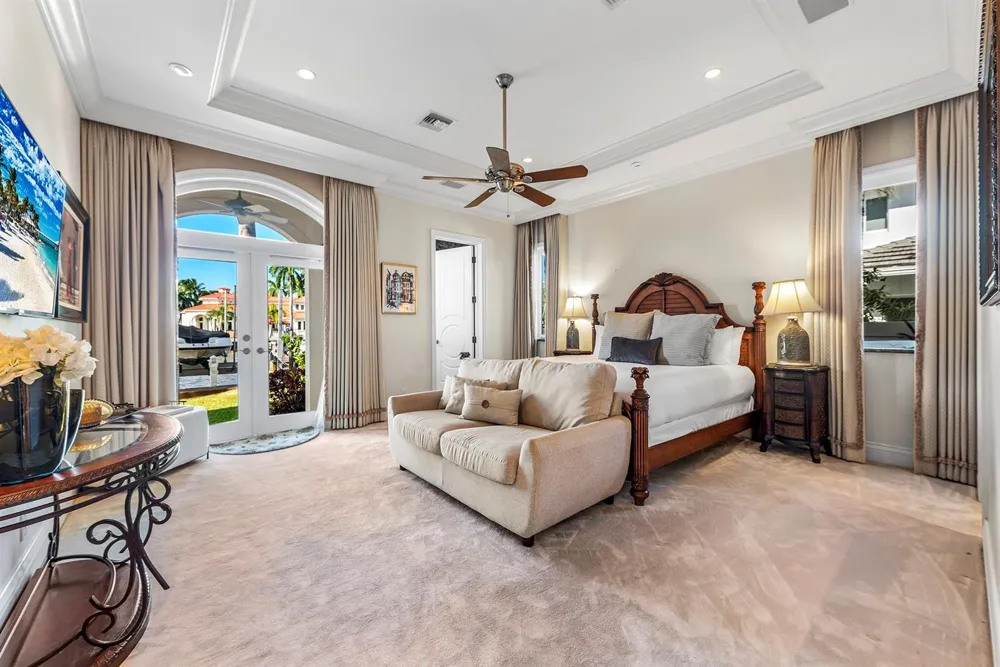 3005 NE 19th Street Fort Lauderdale, FL 33305