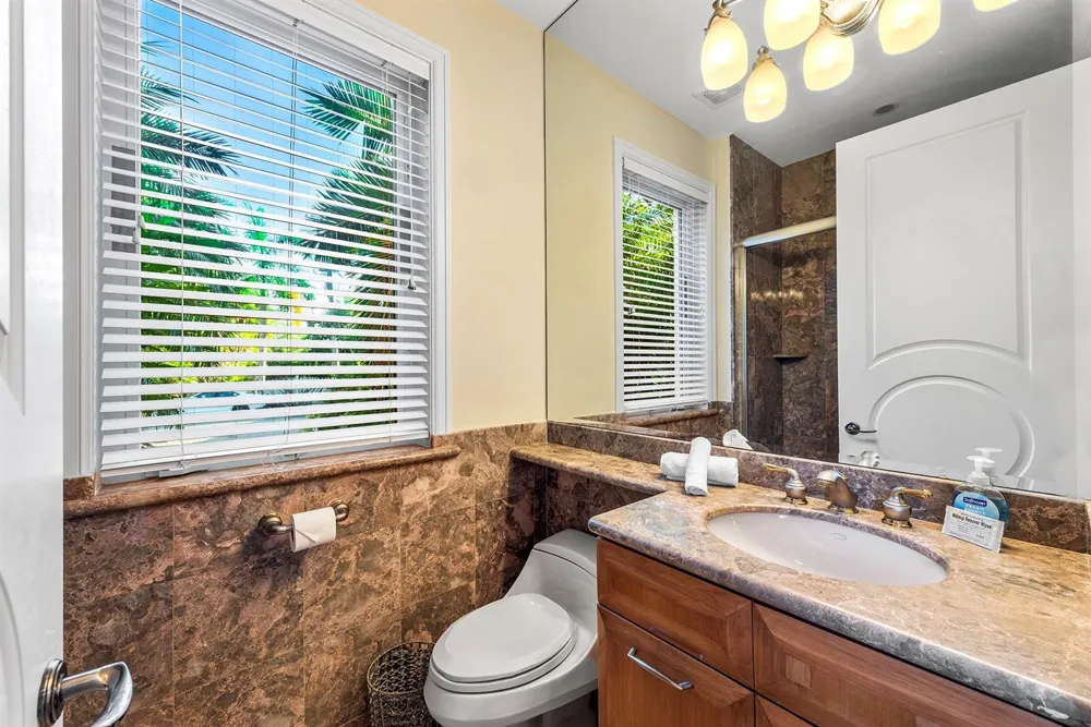 3005 NE 19th Street Fort Lauderdale, FL 33305