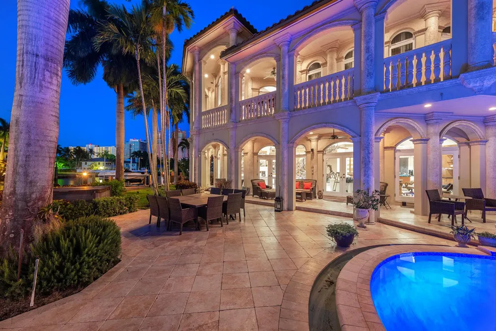 3005 NE 19th Street Fort Lauderdale, FL 33305