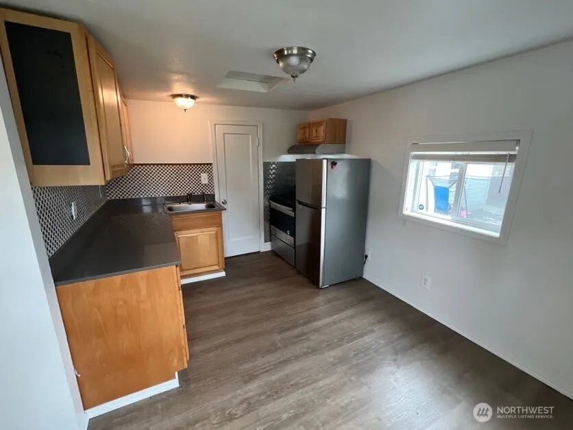 913 Charlotte Avenue W Bremerton, WA 98312
