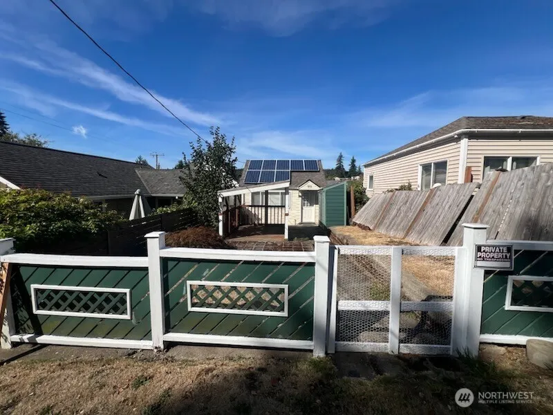 913 Charlotte Avenue W Bremerton, WA 98312
