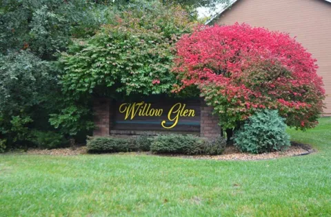 5740 Willow Trail