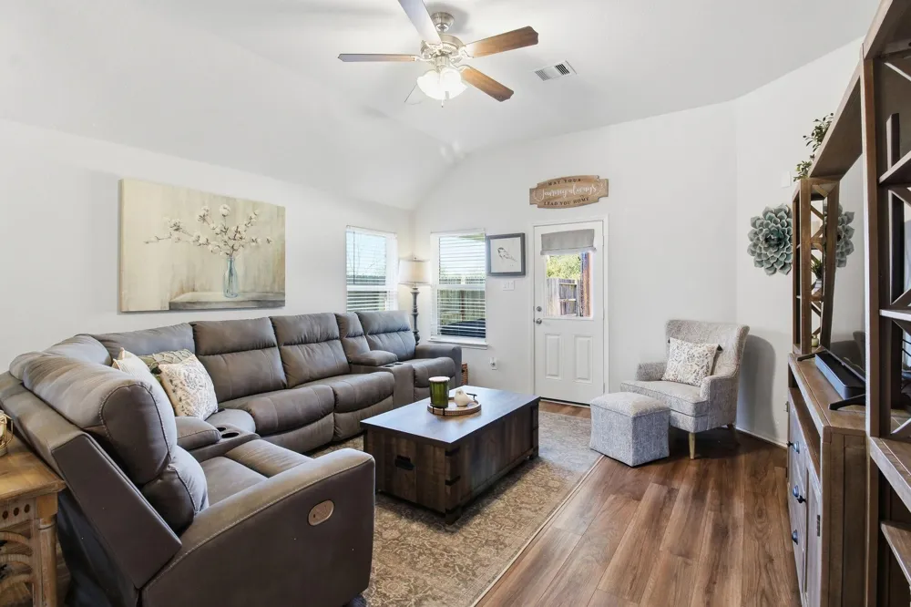 1705 Diamond Mountain Drive Rosharon, TX 77583