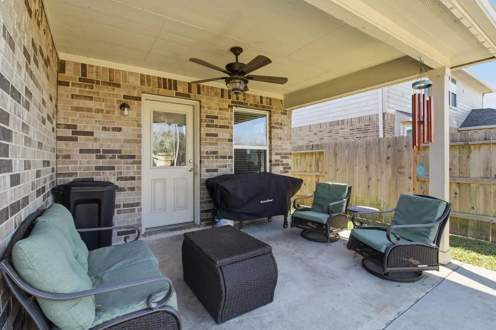 1705 Diamond Mountain Drive Rosharon, TX 77583