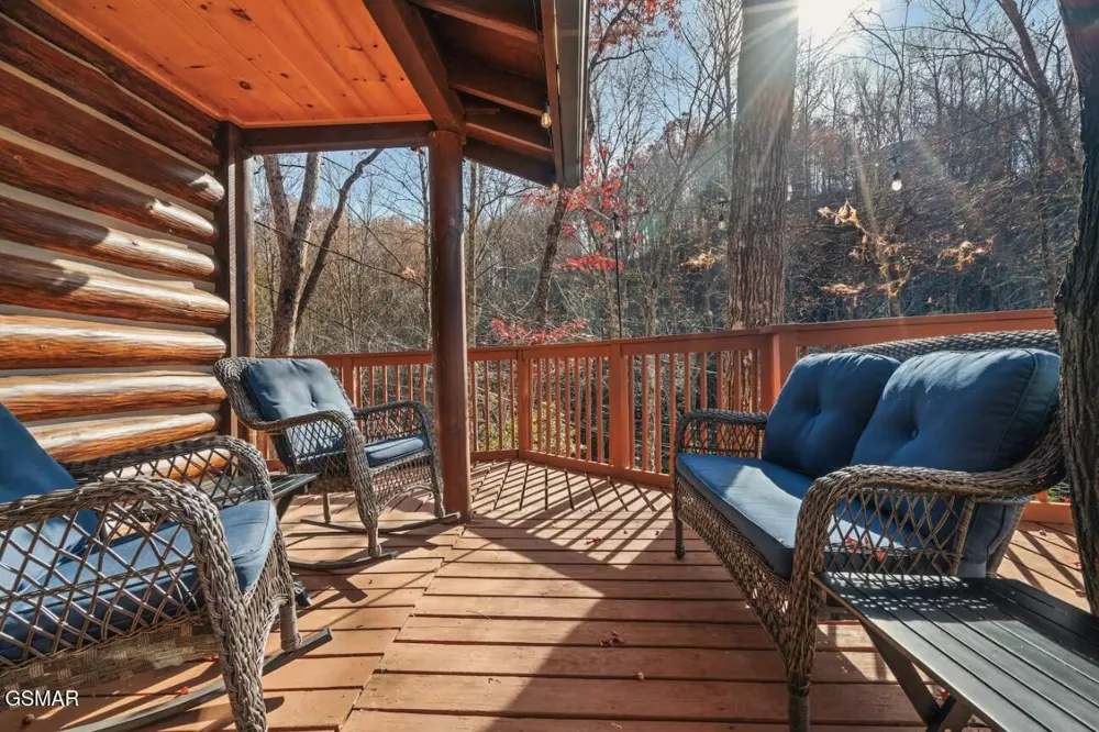 3847 Warden Branch Lane Gatlinburg, TN 37738