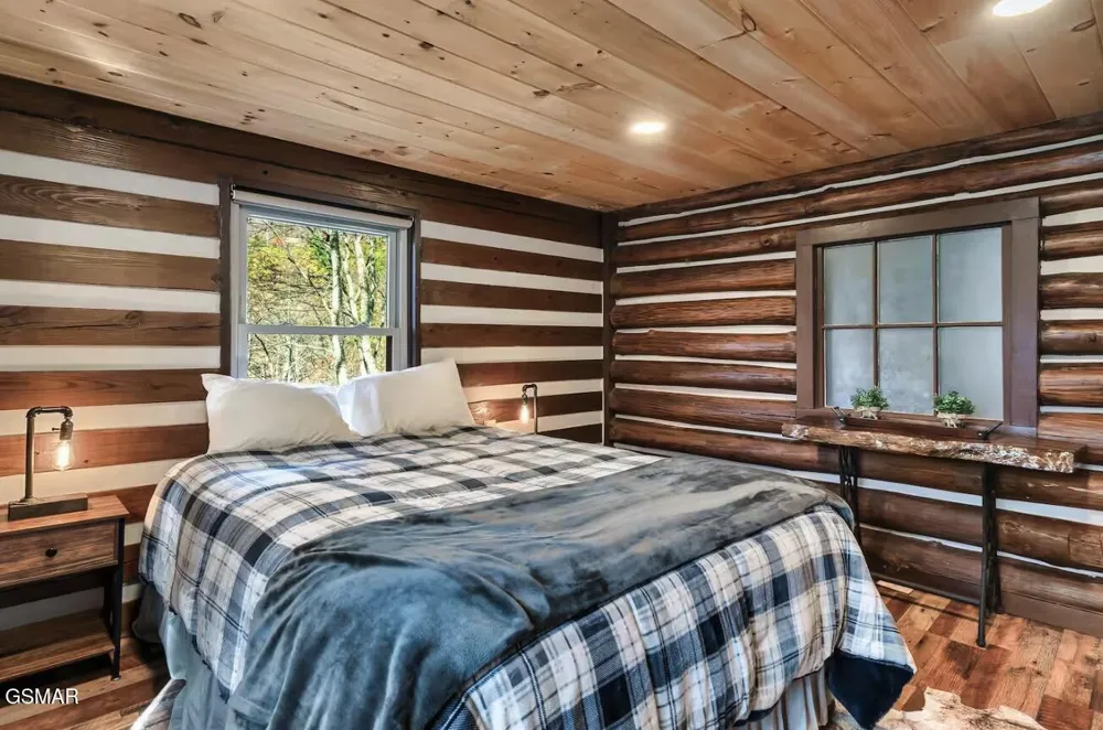 3847 Warden Branch Lane Gatlinburg, TN 37738