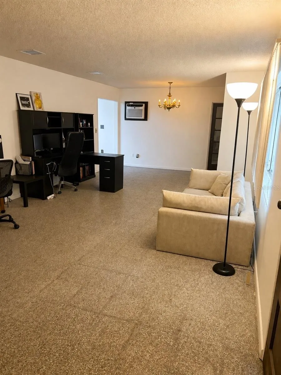 315 LAKE SEMINARY CIRCLE Maitland, FL 32751