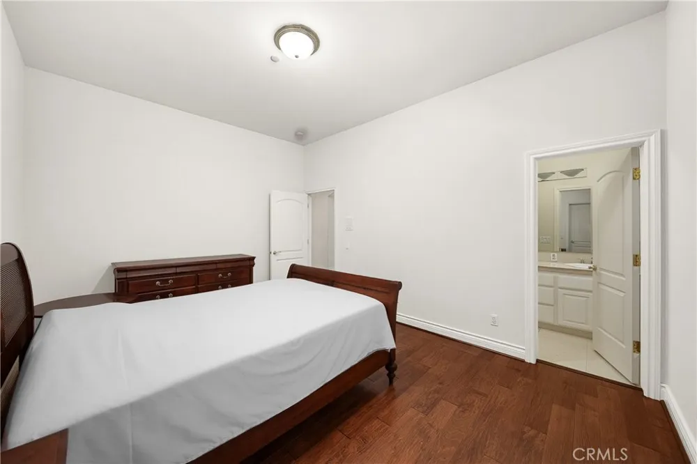 662 W Norman Arcadia, CA 91007