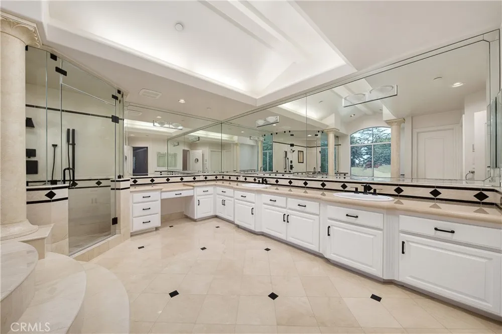 662 W Norman Arcadia, CA 91007