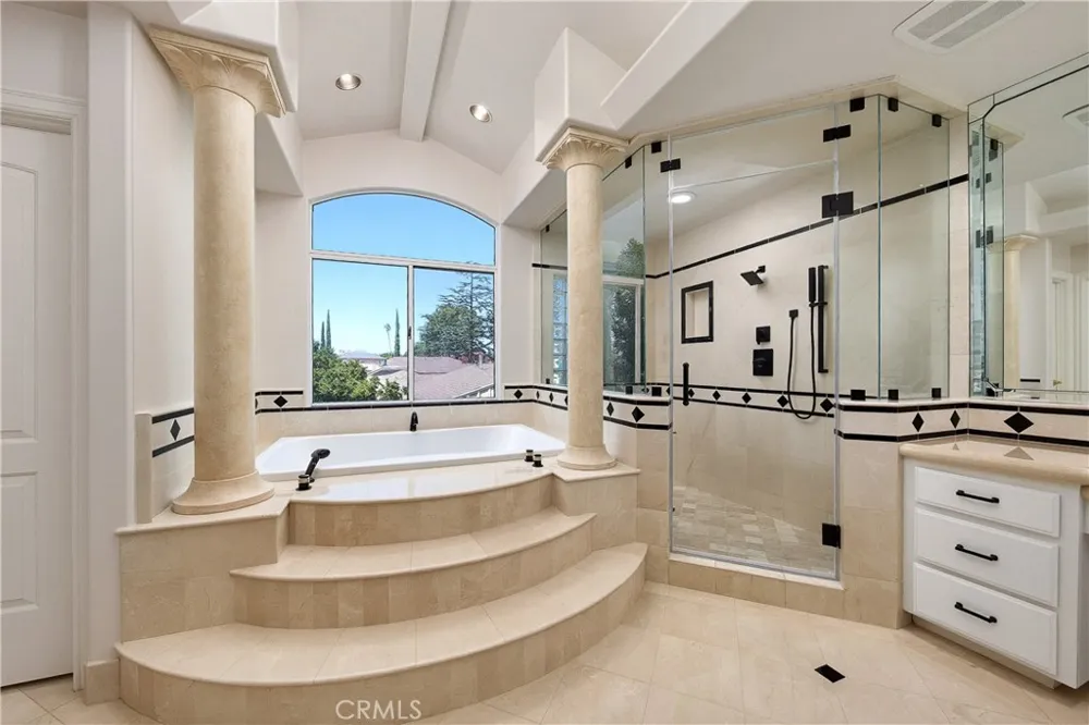 662 W Norman Arcadia, CA 91007