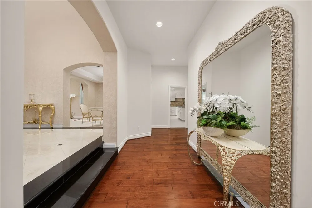 662 W Norman Arcadia, CA 91007