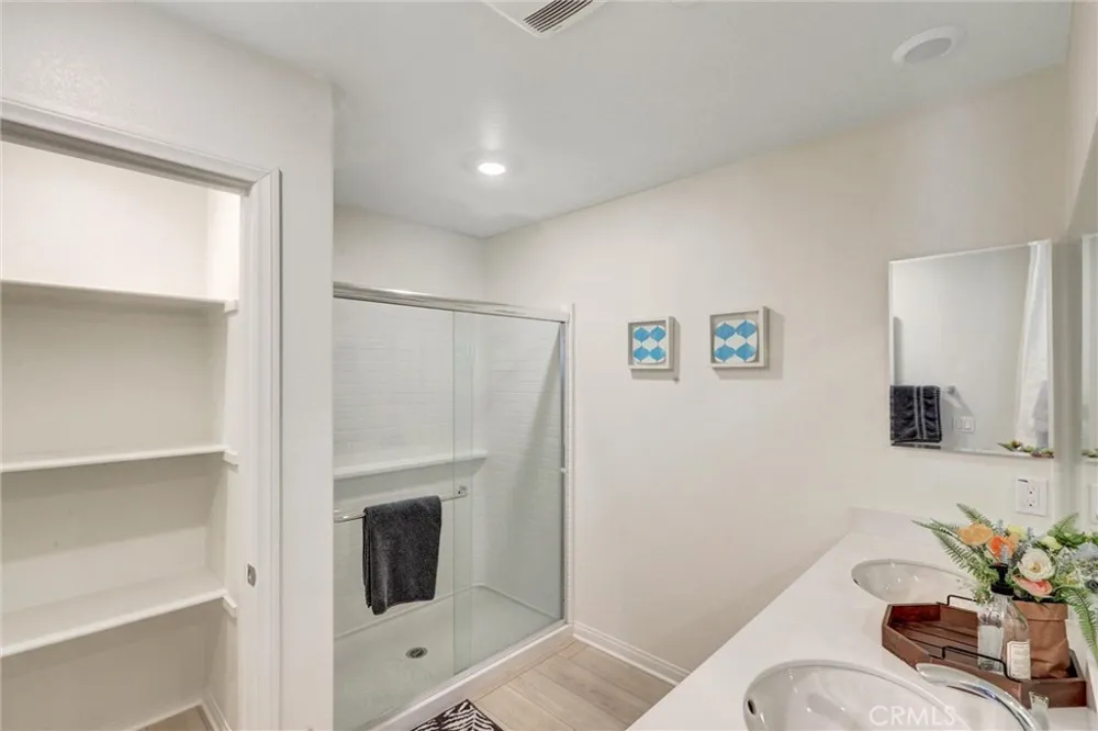 16188 Alamo Court Chino, CA 91708