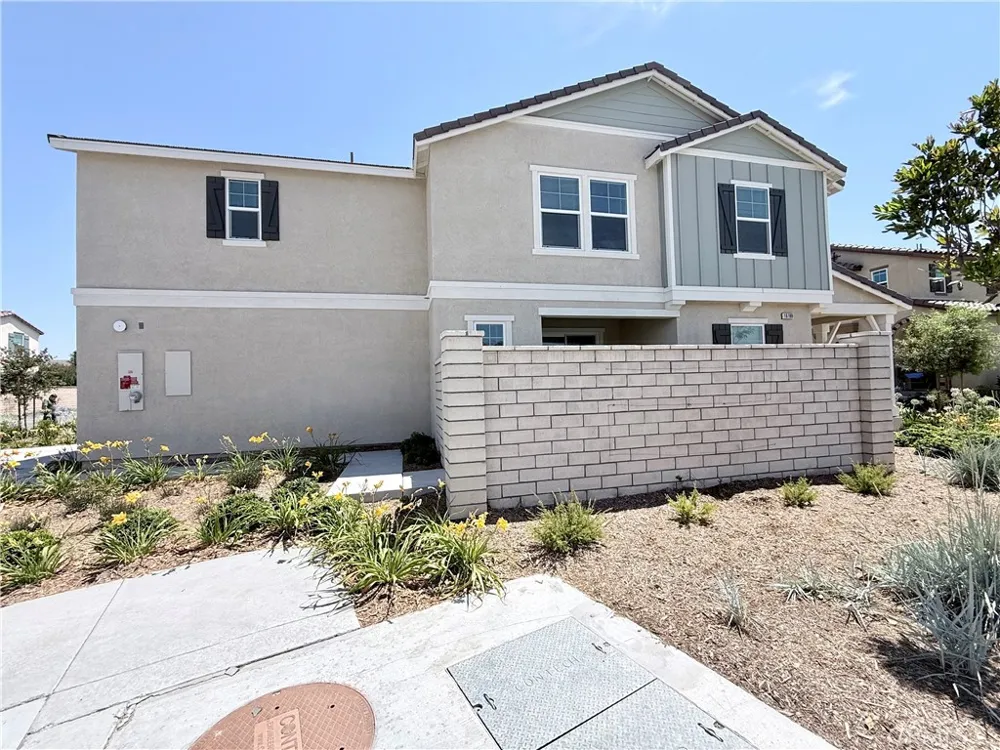 16188 Alamo Court Chino, CA 91708