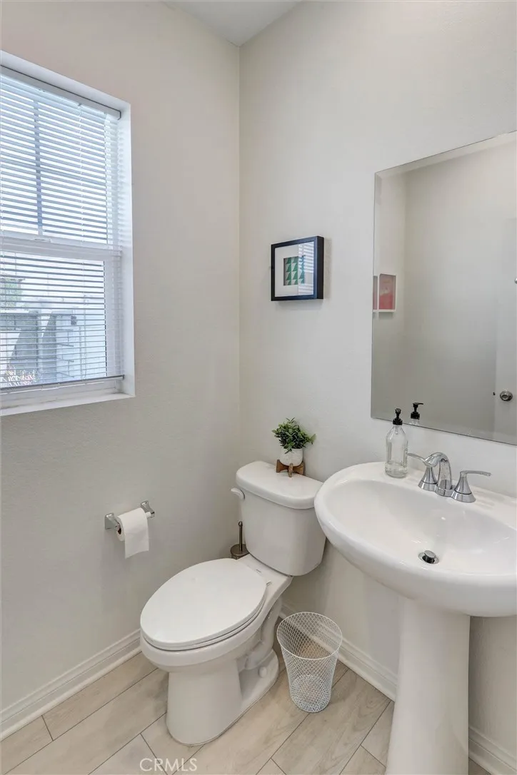 16188 Alamo Court Chino, CA 91708