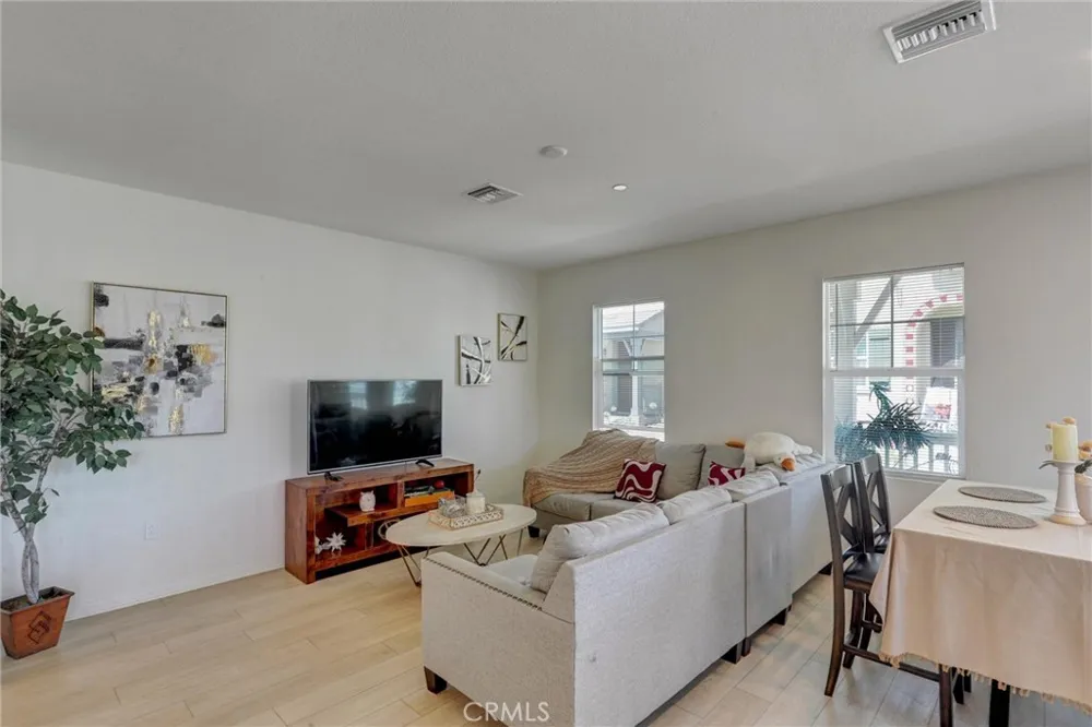 16188 Alamo Court Chino, CA 91708