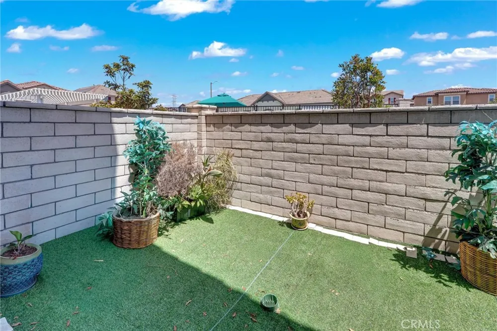 16188 Alamo Court Chino, CA 91708