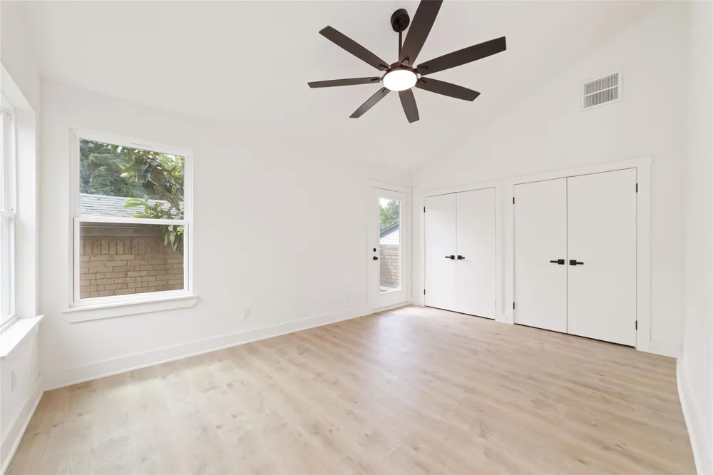 9374 Briar Forest Drive Houston, TX 77063