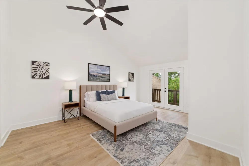 9374 Briar Forest Drive Houston, TX 77063