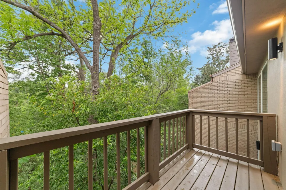 9374 Briar Forest Drive Houston, TX 77063