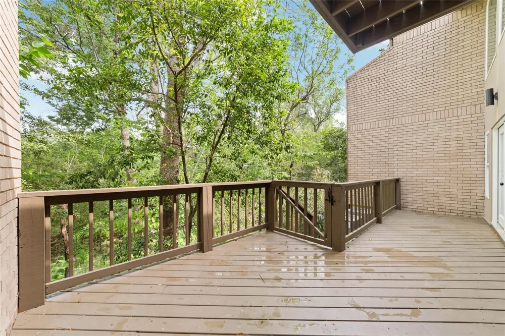 9374 Briar Forest Drive Houston, TX 77063