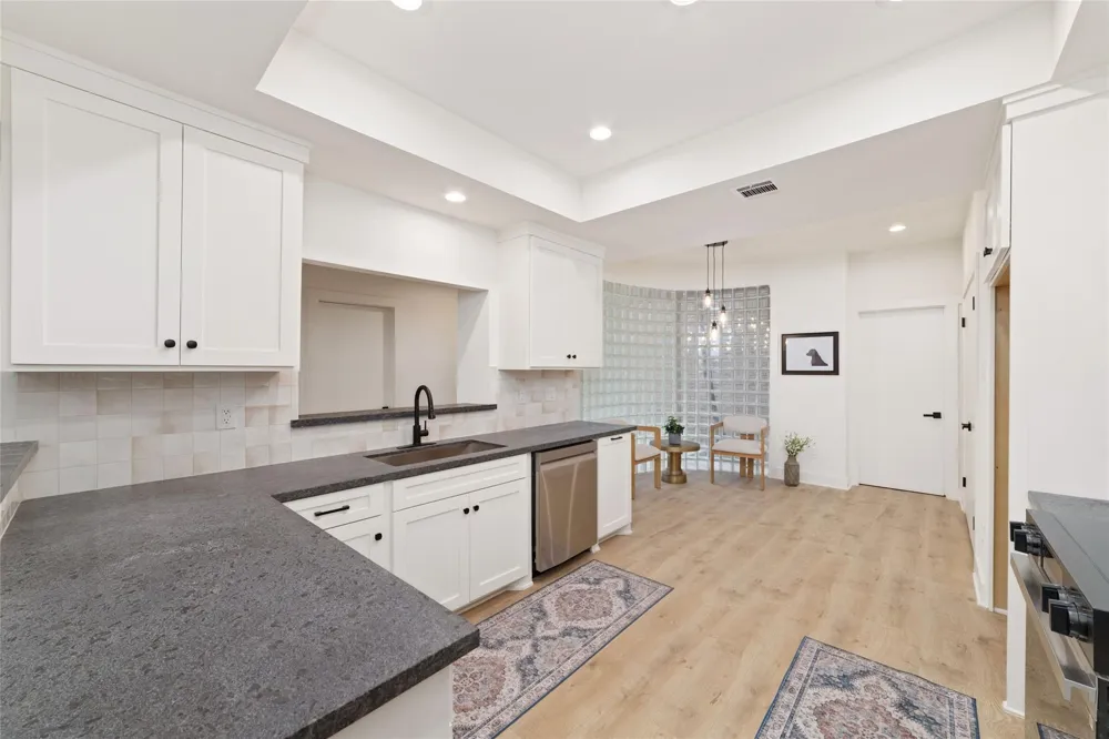9374 Briar Forest Drive Houston, TX 77063