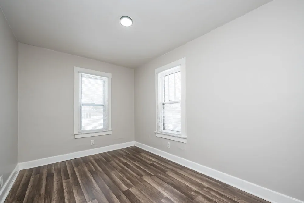 1216 Broadway Benton Harbor, MI 49022
