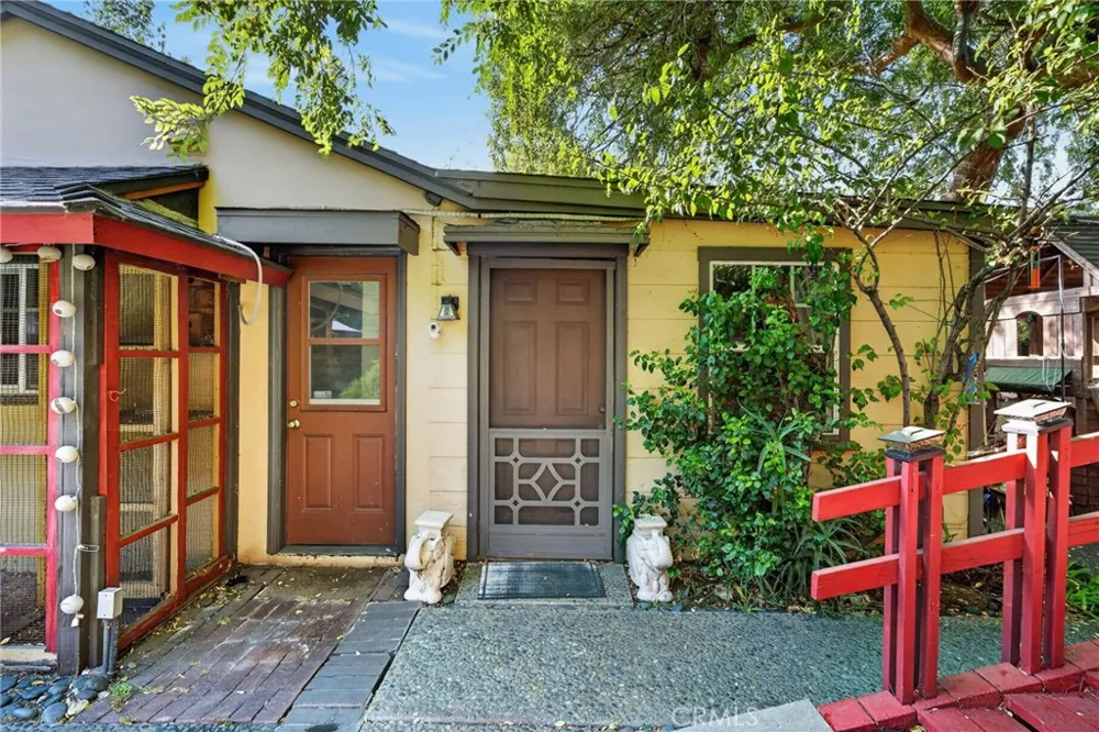 2136 S El Molino San Marino, CA 91108
