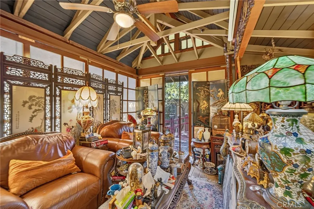 2136 S El Molino San Marino, CA 91108