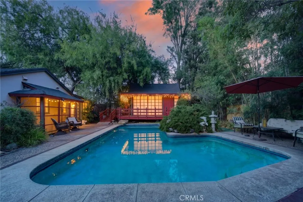 2136 S El Molino San Marino, CA 91108