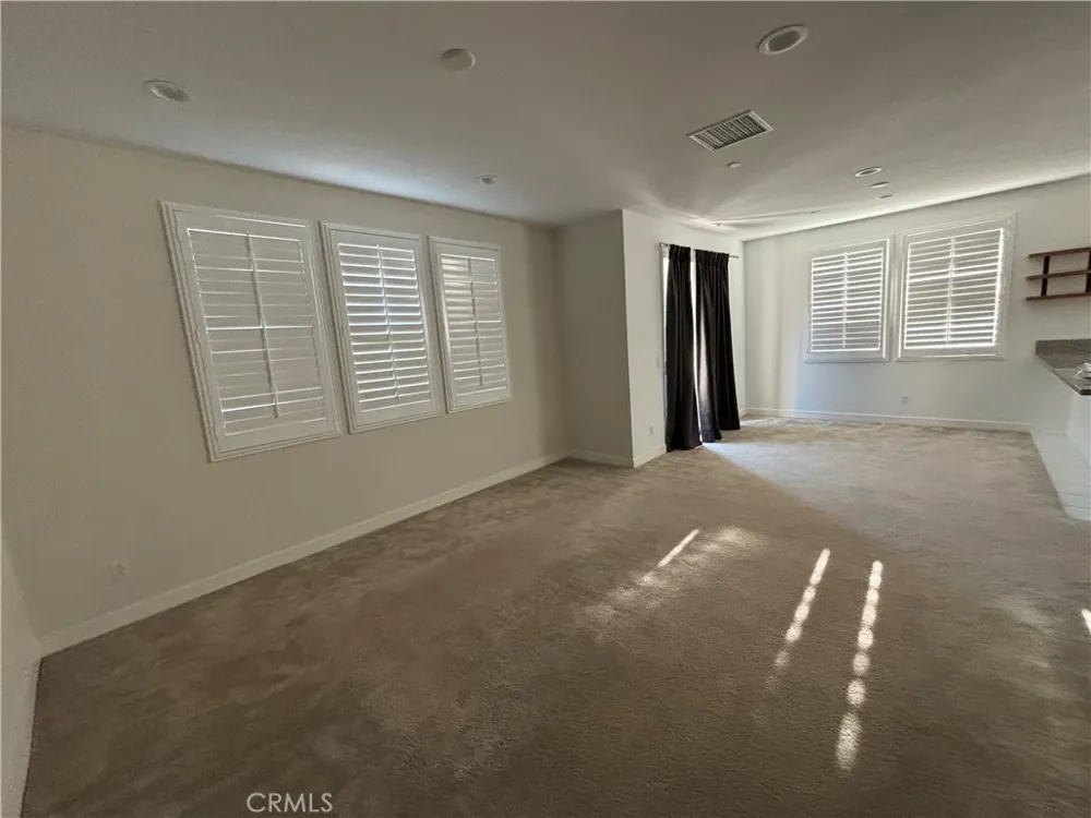 1422 Harbor Santa Ana, CA 92703