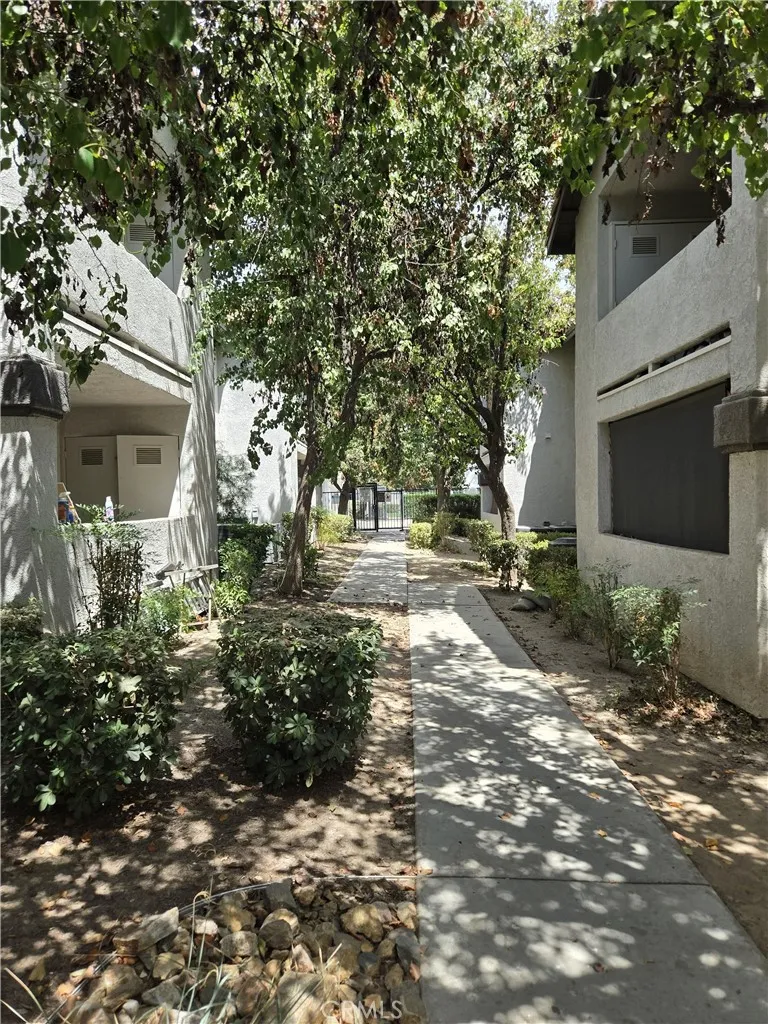 16377 Lakeshore Drive ##5C Lake Elsinore, CA 92530