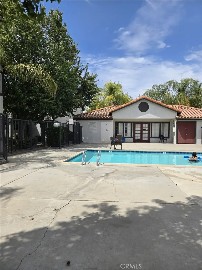 16377 Lakeshore Drive ##5C Lake Elsinore, CA 92530
