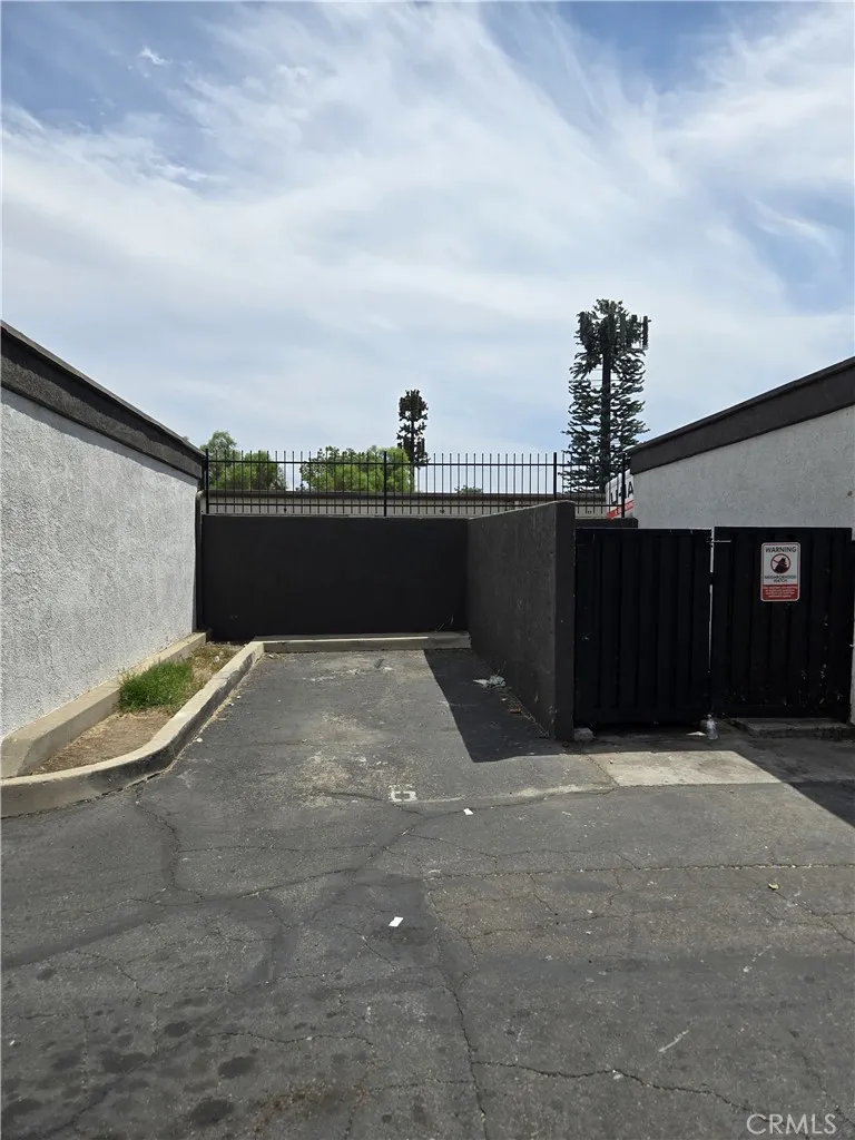 16377 Lakeshore Drive ##5C Lake Elsinore, CA 92530