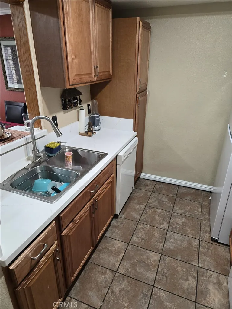16377 Lakeshore Drive ##5C Lake Elsinore, CA 92530